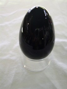 Obsidian egg
