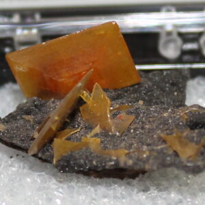 Wulfenite crystals