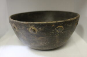 Mississippian Native American pot