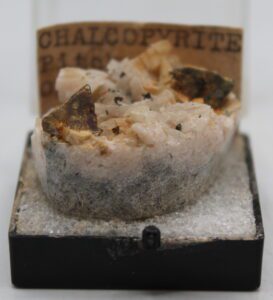 Chalcopyrite on Dolemite